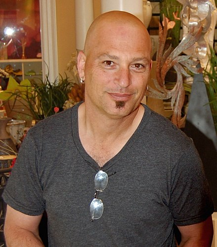 Portrait picture of Howie Mandel