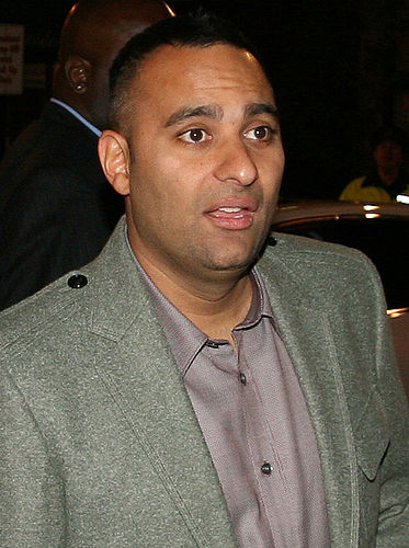 Portrait picture of Russell Peters